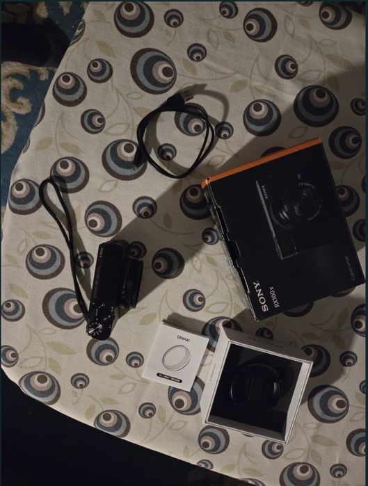 Camera Sony RX100 Mark V (5)