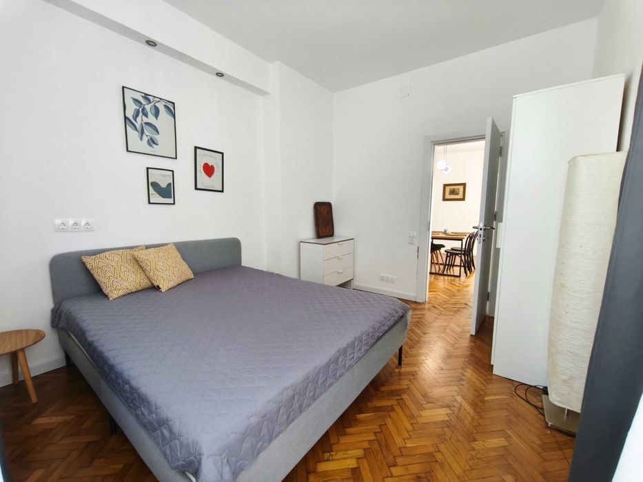 Дава се под наем Двустаен апартамент в Варна, Център - 120 кв.м за 900 € - Снимка #4