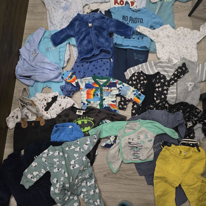 Огромен бебешки лот 0-80 размер , всичко 40лв