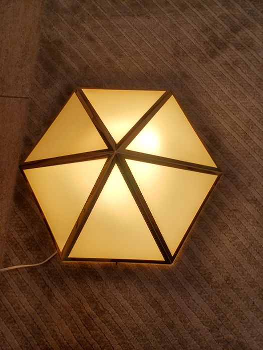 Accesoriu decor lumina vintage colectie alama opalina Austria 1960