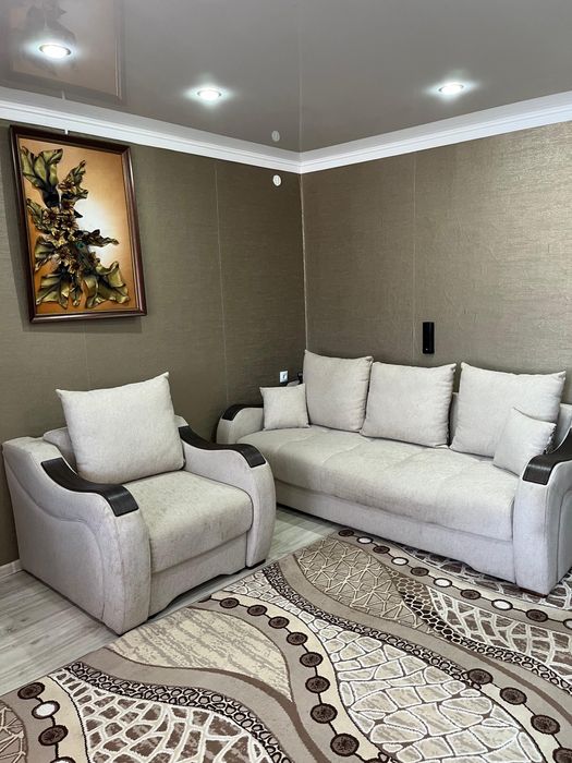 Продам 2 комнатную квартиру в центе Бишкуля