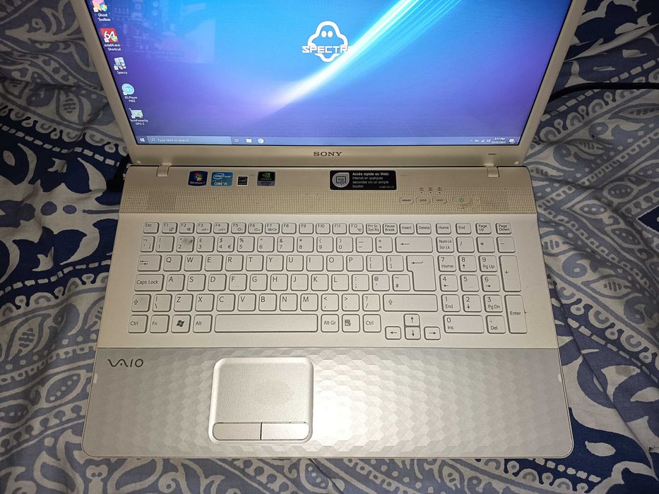 Laptop sony Vaio, Core i5, Nvidia 410m 1gb, hdd 750gb, display 17,3