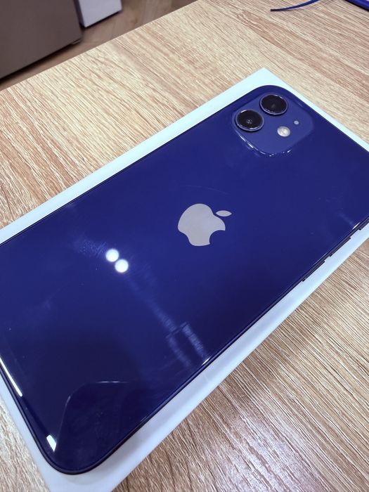 iPhone 12 в хорошем состоянии