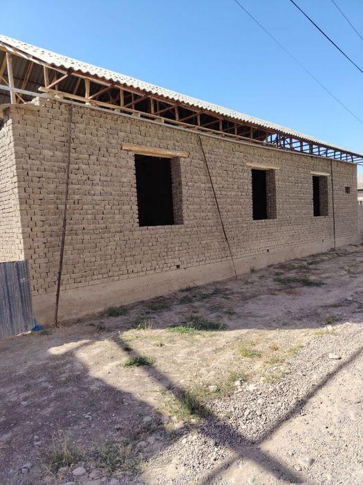 ……………………………………..