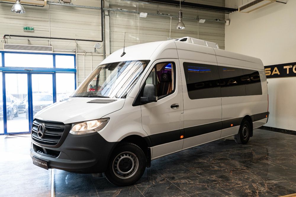 Inchiriez microbuz VIP 8+1