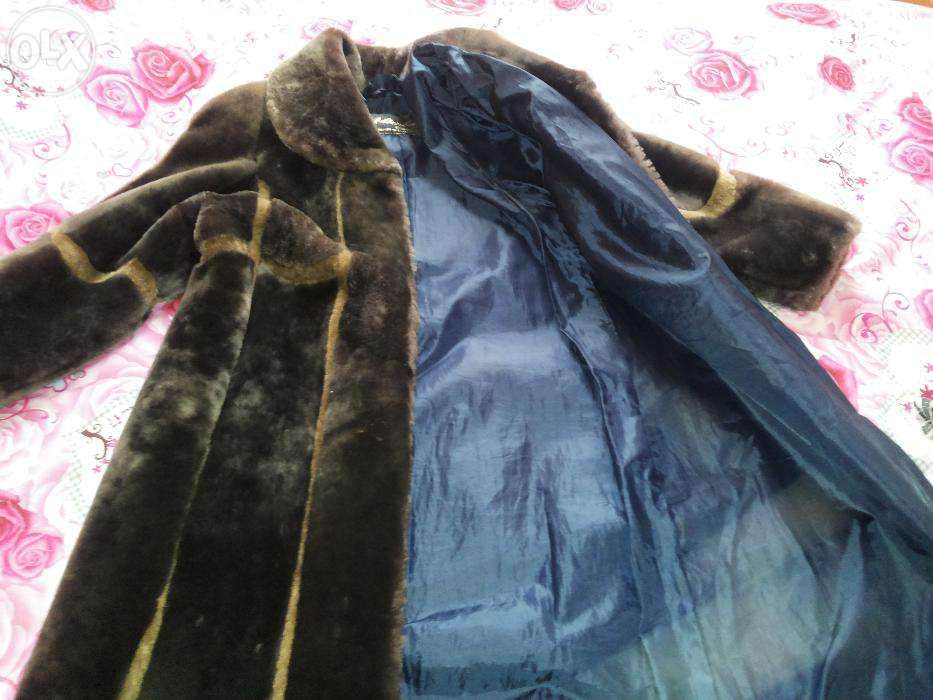 Продам мутоновую шубу