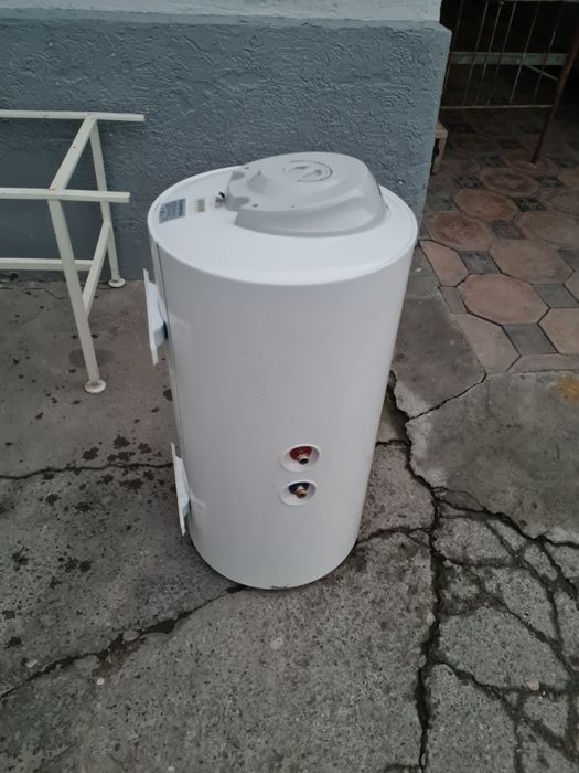 Продам аристон 95л