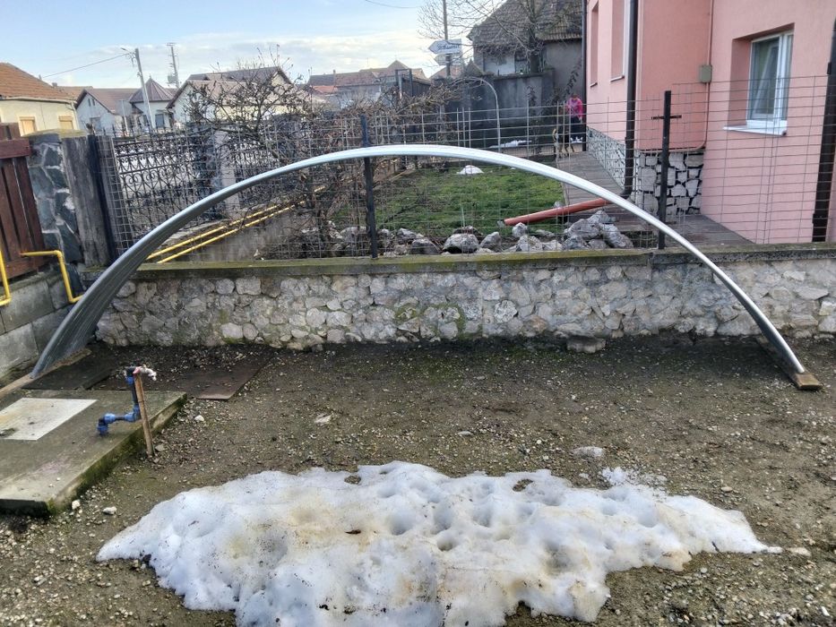 Arcade solarii zincate