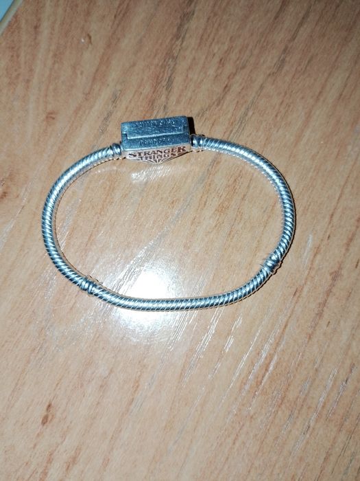 Продам браслет Pandora