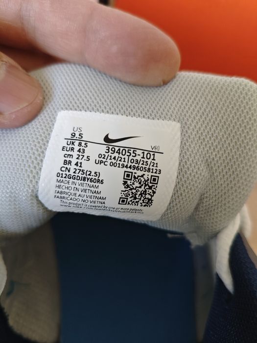 Кроссовки NIKE. ,новые