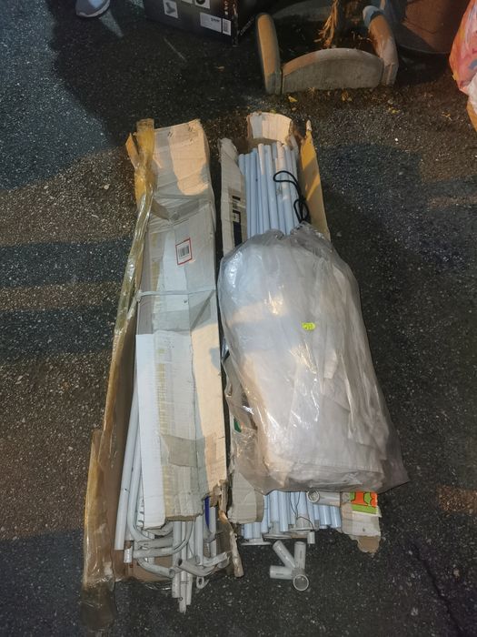 2 corturi, pavilioane de vara