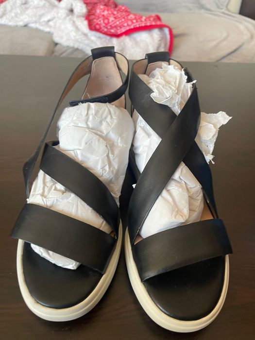 Сандали дамски размер 38