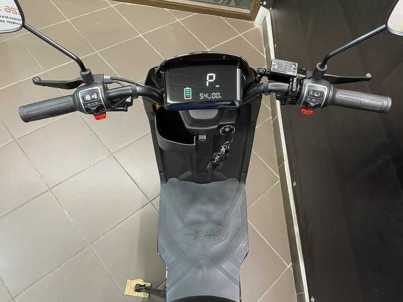 scuter electric 2025 EQUICKEY q8,48v 60ah lifepo4 baterie,incarcare super rapida incarcator 15A 54V,telecomanda original 25km/h,delimitat 50km/h