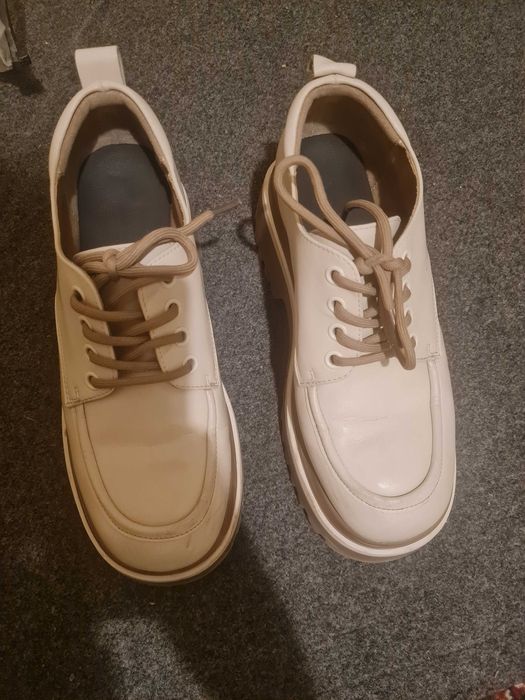 Женская обувь состояние отличное