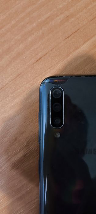 Samsung a50 64/4