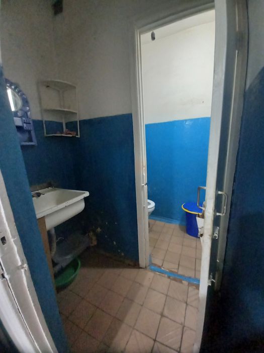 Продаётся ком Назарбаева 23а