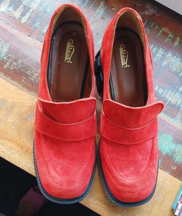 Нови дамски обувки