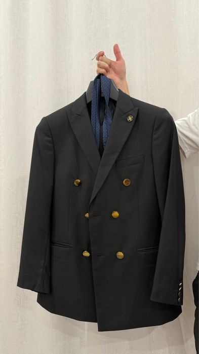 Классический костюм