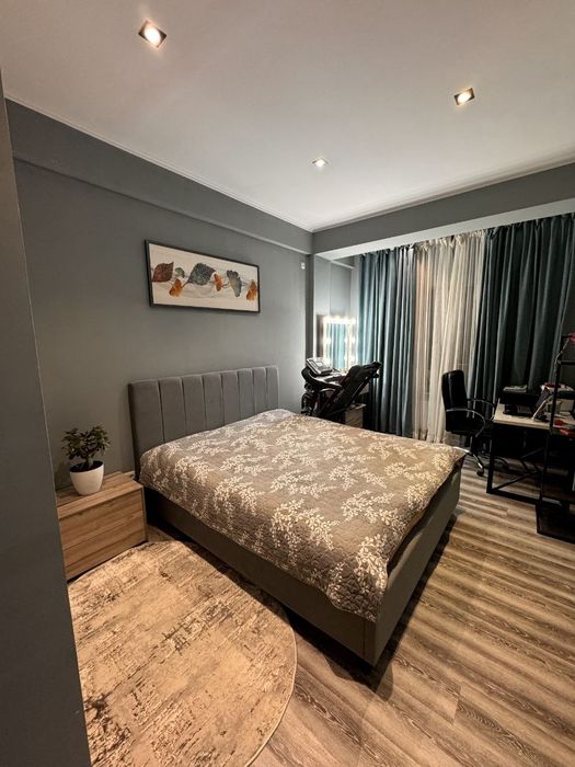 Продаётся квартира в Мирзо Улугбеке Ор напротив Локомотив Стадион