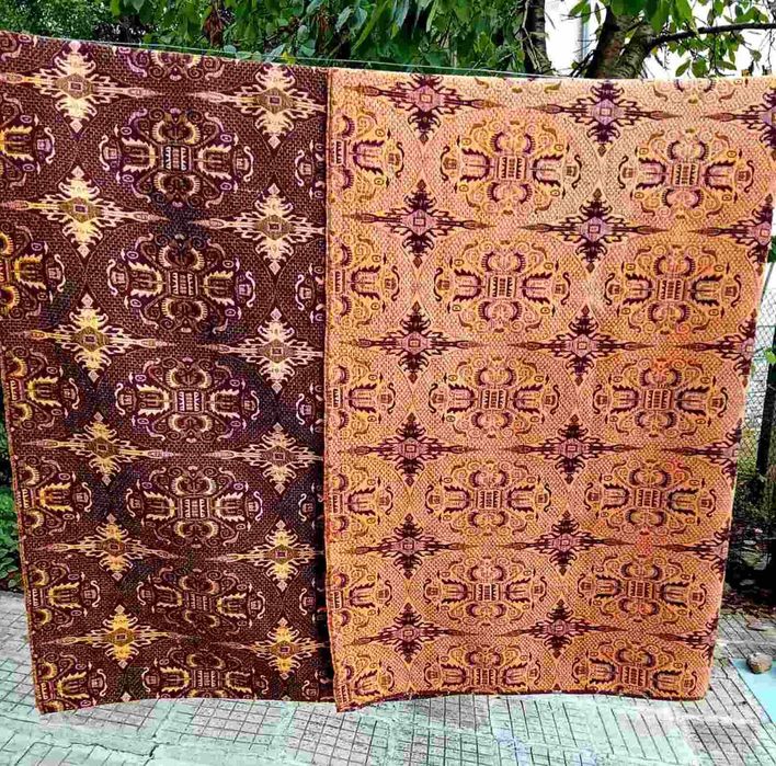 Килим син, кафяв, розов, Френски - за стена, покривки, кувертюри легло