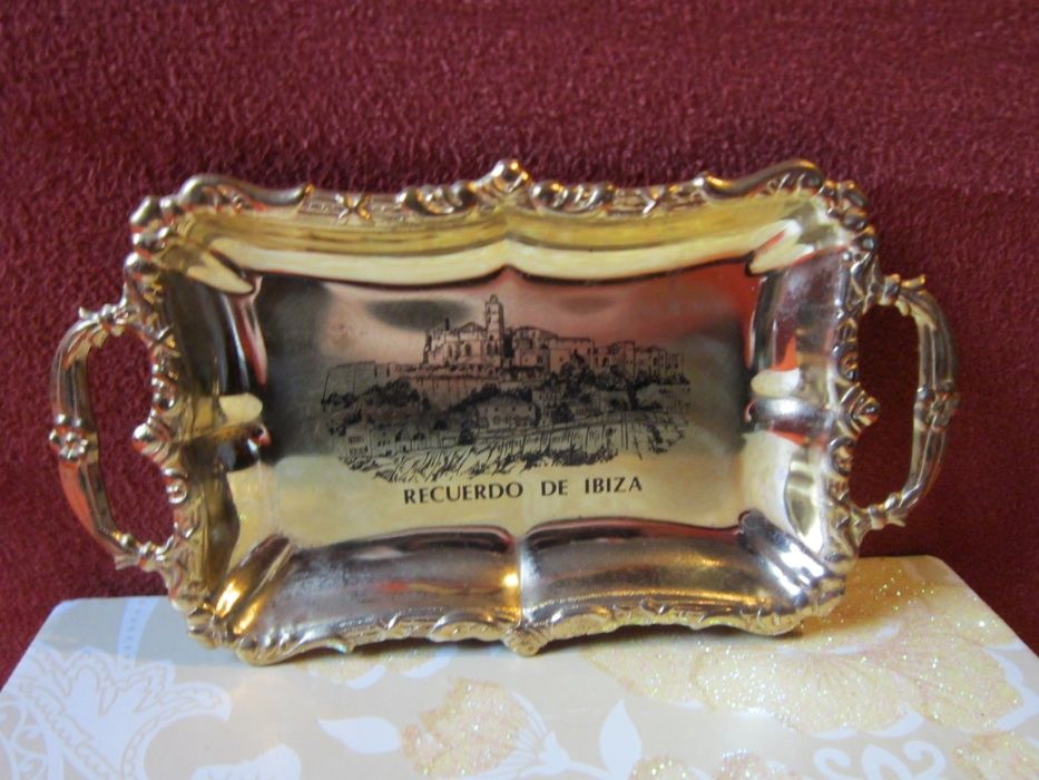 tavă mică miniatura,vintage,metal aurit-Recuerdo de Ibiza-cadou inedit