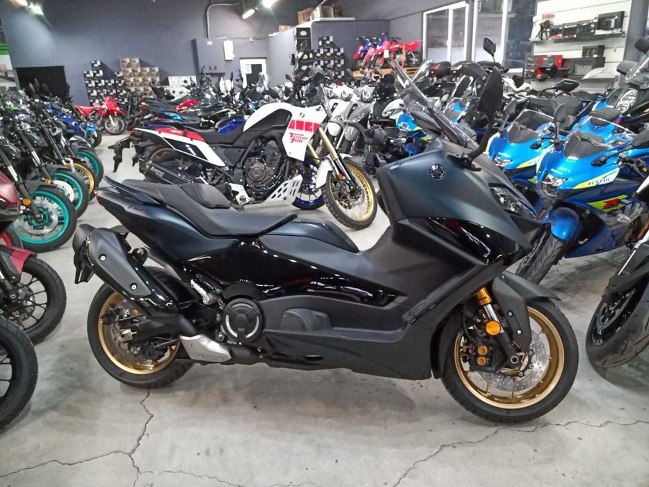 Yamaha T-Max 2024 nou - Yamaha Constanta by EST BIKE