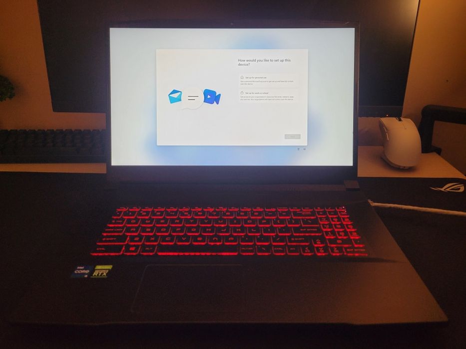 Laptop gaming MSI Katana gf76 11UD+tastatura mecanica qwertykey