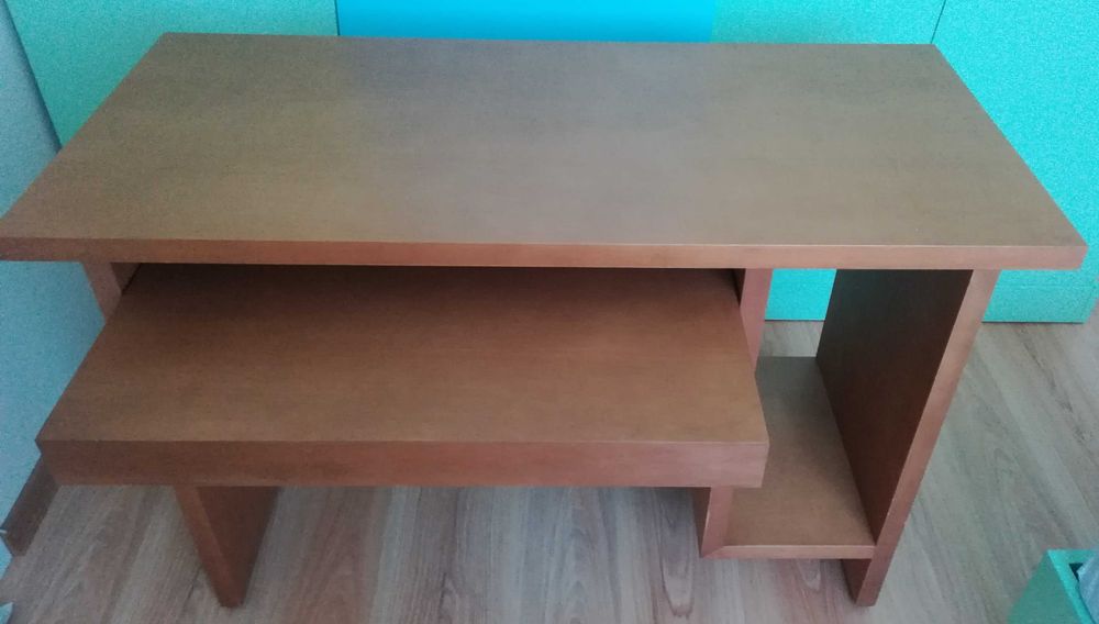 Бюро с контейнер от MDF 3 см с фурнир,българско производство