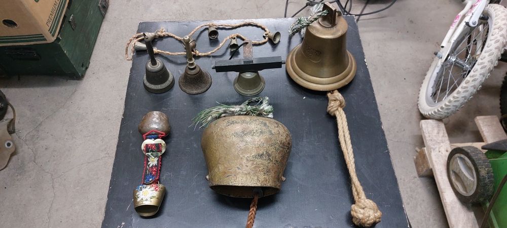 Продавам камбани от Германия