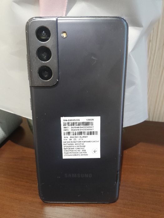 Продам Samsung galaxy s21 5G