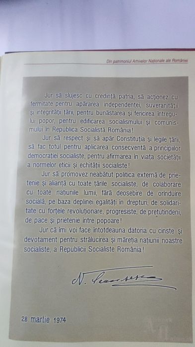 Vând carte cu ilustrații patrimoniul Arhivelor Naționale