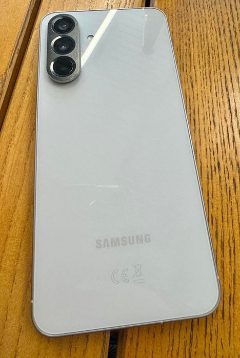 Vând Samsung a56 5g