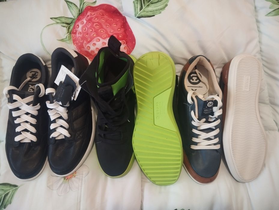 Ghete, adidași.teniși  mărimea 44, , ideal pentru noul sezon