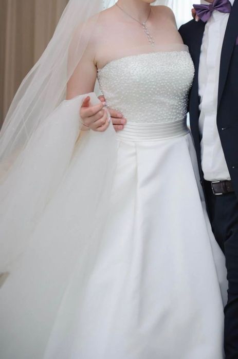 Rochie mireasa Pronovias