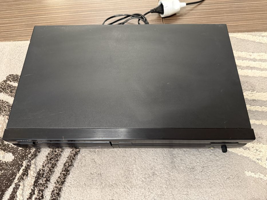 Yamaha CDX-880 Качествен  CD Player