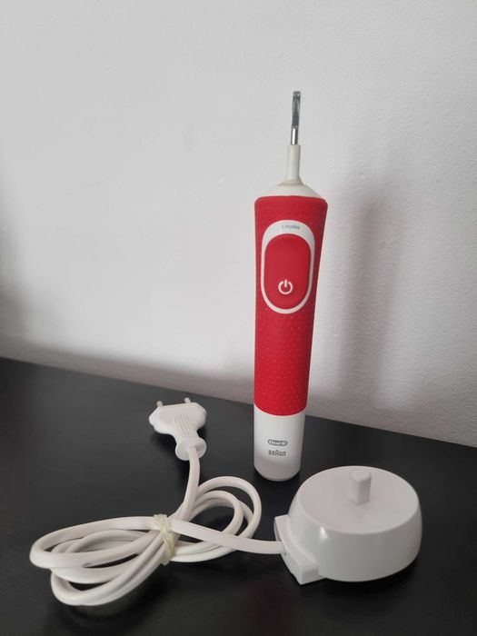 Periuta de dinti electrica, Perie Braun Oral-B 2 viteze