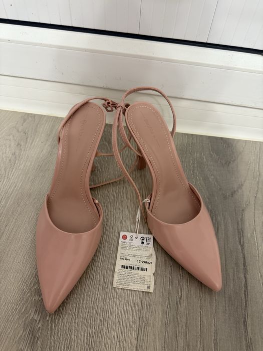 Туфли на каблуке Bershka