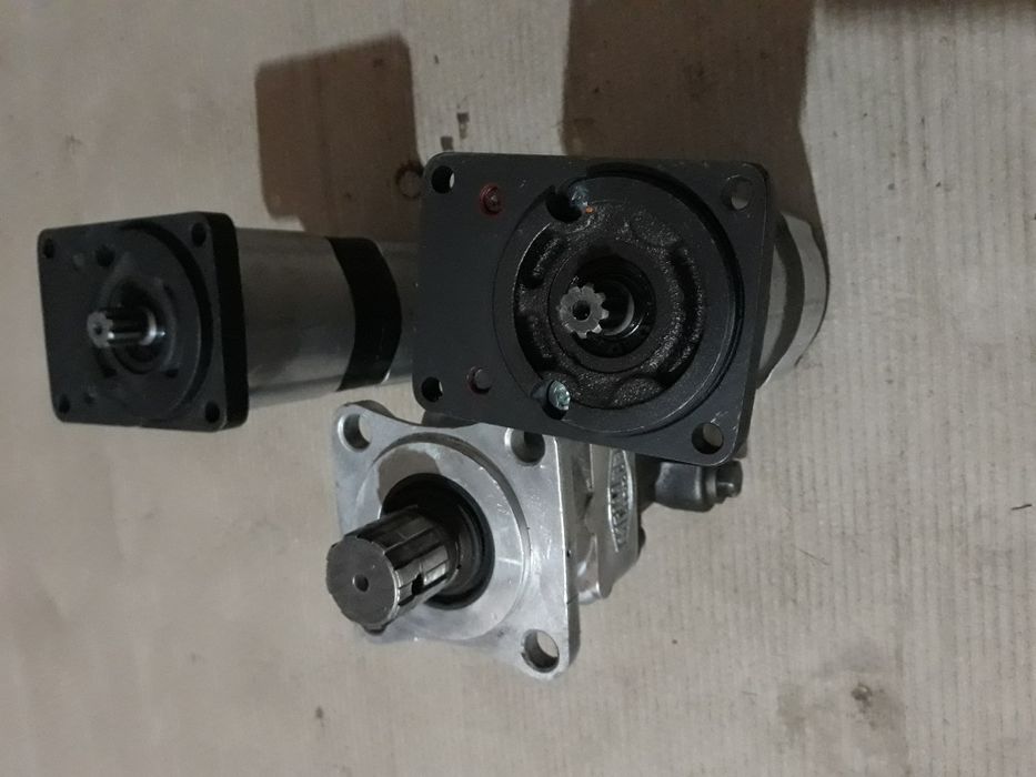 Pompe hidraulice duble si basculare