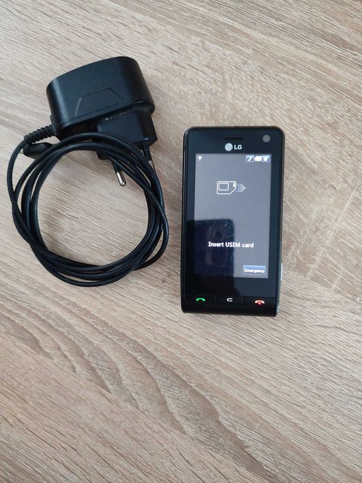 Telefon Lg U990 negru