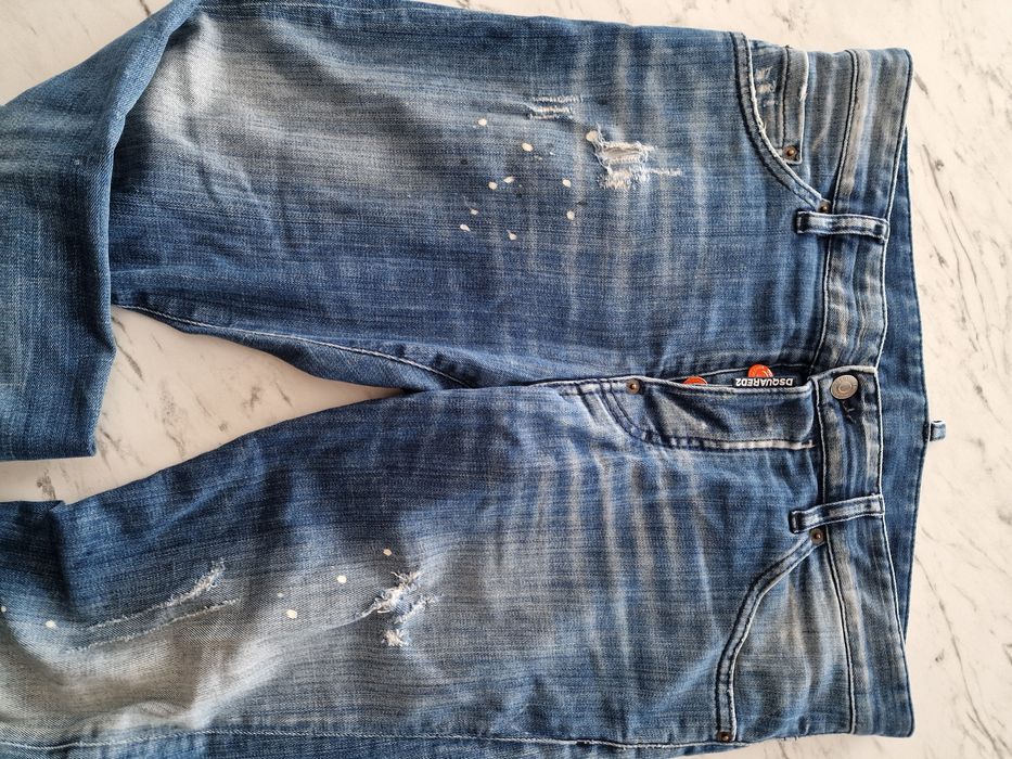 Blugi dsquared mărimea 48 barbat