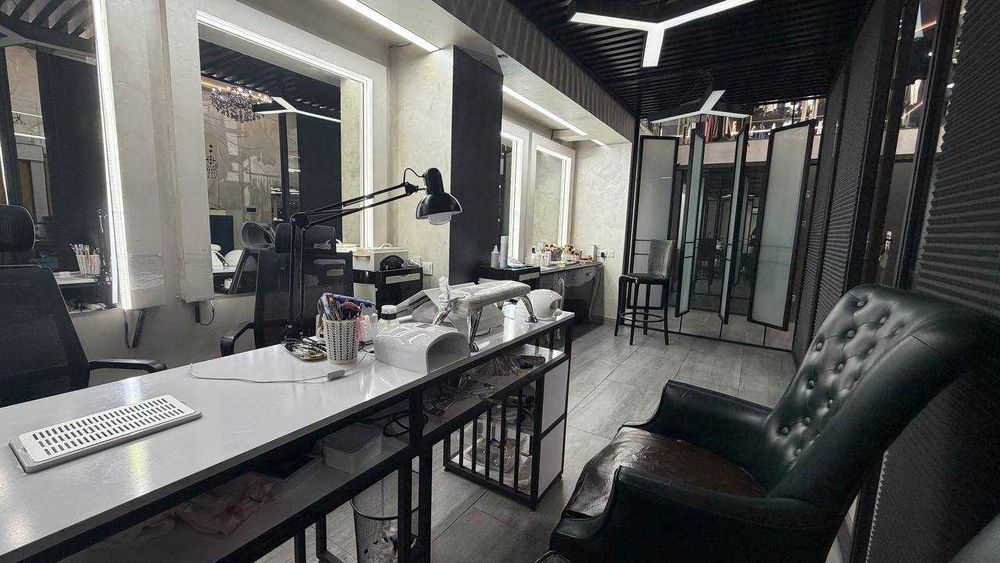 Аренда помещения 1600 кв.м Ц 1 Бизнес центр 20 у.е