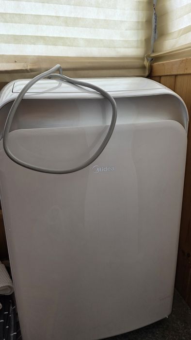 Напольный кондиционер Midea