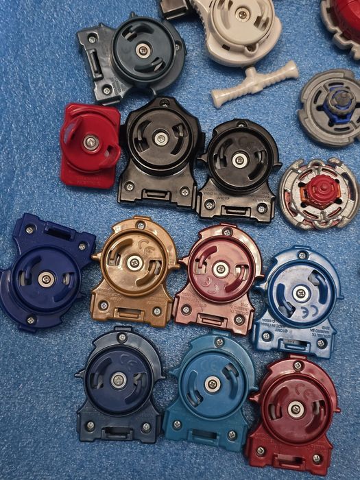 BeyBlade Originali Anii 2009-2010 + Accesorii
