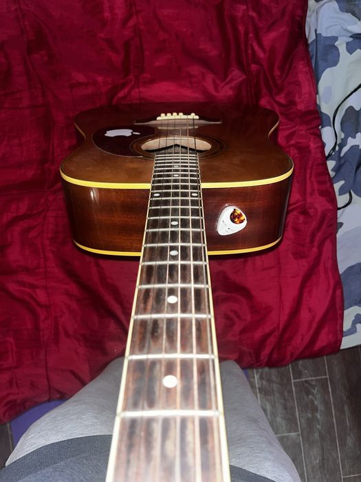 Продам акустическую гитару hofner has-05