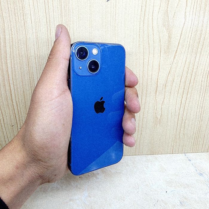 Iphone 13 mini sotiladi dastavka bor