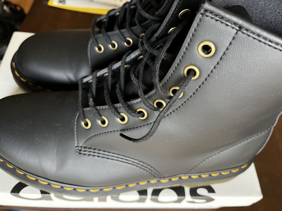 НОВИ Кубинки боти Dr.Martens