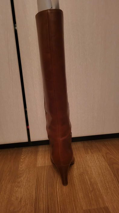 Кафяви ботуши на Zara
