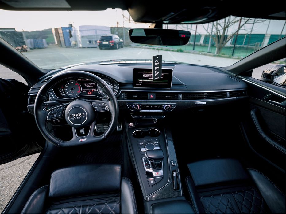 Audi s5 b9 3.0 tfsi