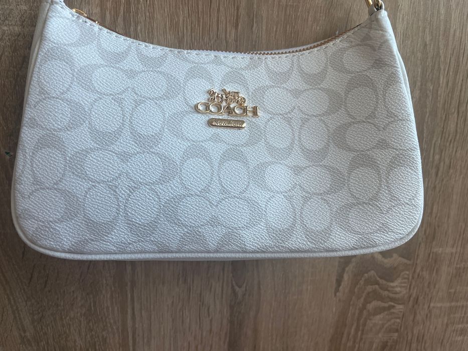 Дамска  чанта coach