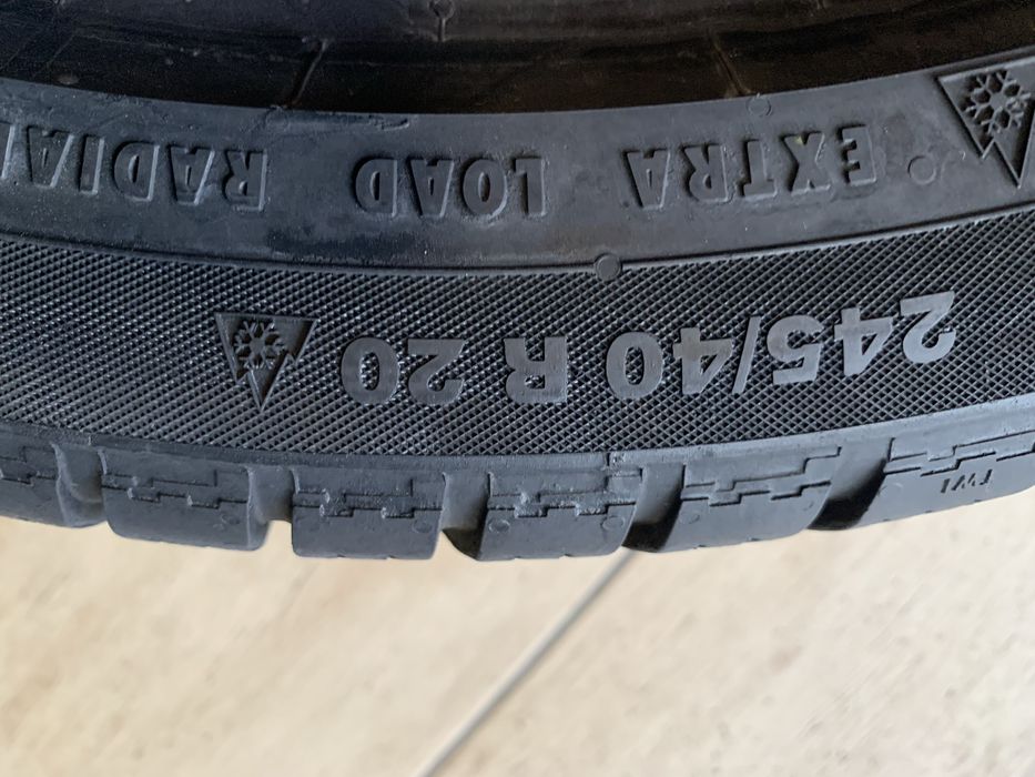 245 40 20 o singura anvelopă de iarna